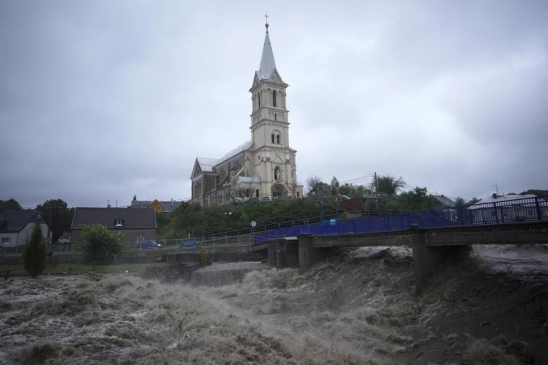 Сильнейший циклон обрушился на Европу – есть погибшие