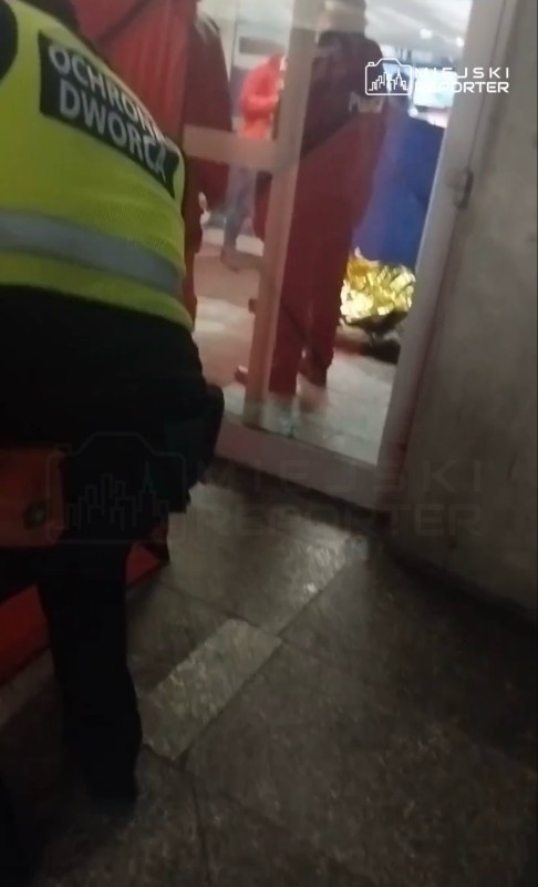 В Варшаве на вокзале умер белорус В Варшаве на вокзале умер белорус