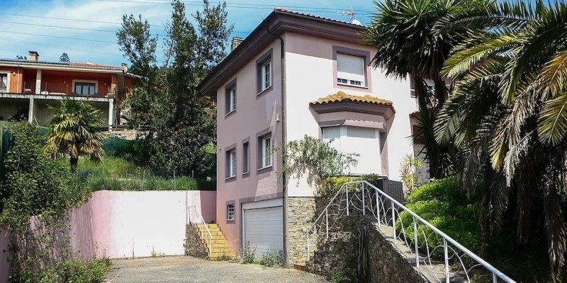 Эта семья четыре года жила взаперти, боясь заразиться ковидом