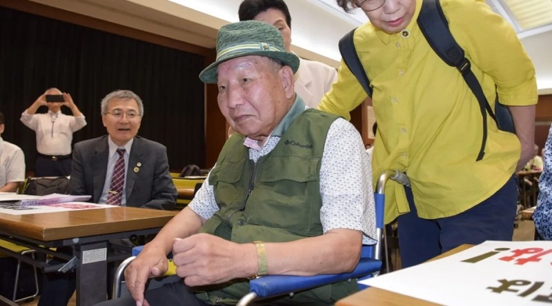 Мужчину приговорили к смертной казни. После 47 лет в тюрьме его оправдали, и он получит рекордную компенсацию Мужчину приговорили к смертной казни. После 47 лет в тюрьме его оправдали, и он получит рекордную компенсацию